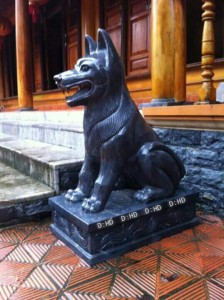 tượng chó đá