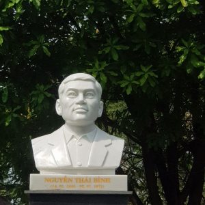 tượng Chân Dung Nguyễn Thái Bình